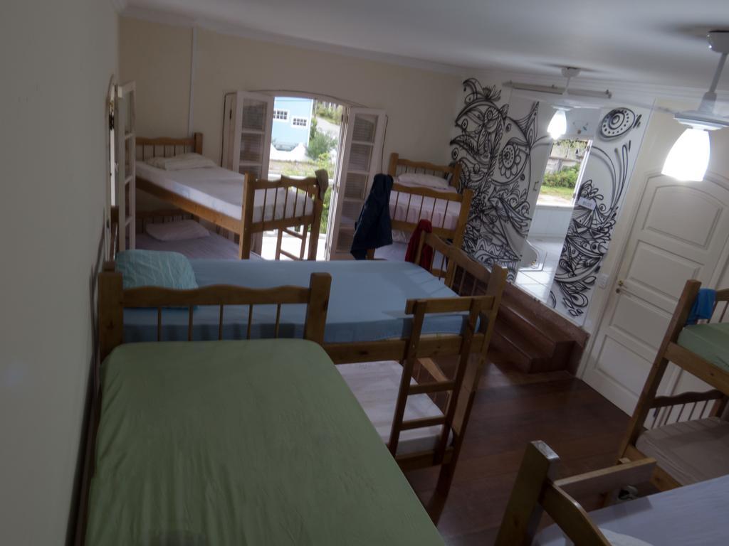 Canguru Hostel Araquari Exteriör bild