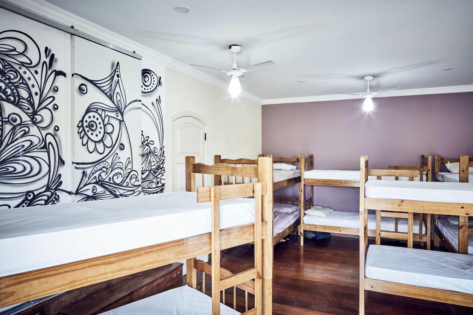 Canguru Hostel Araquari Exteriör bild